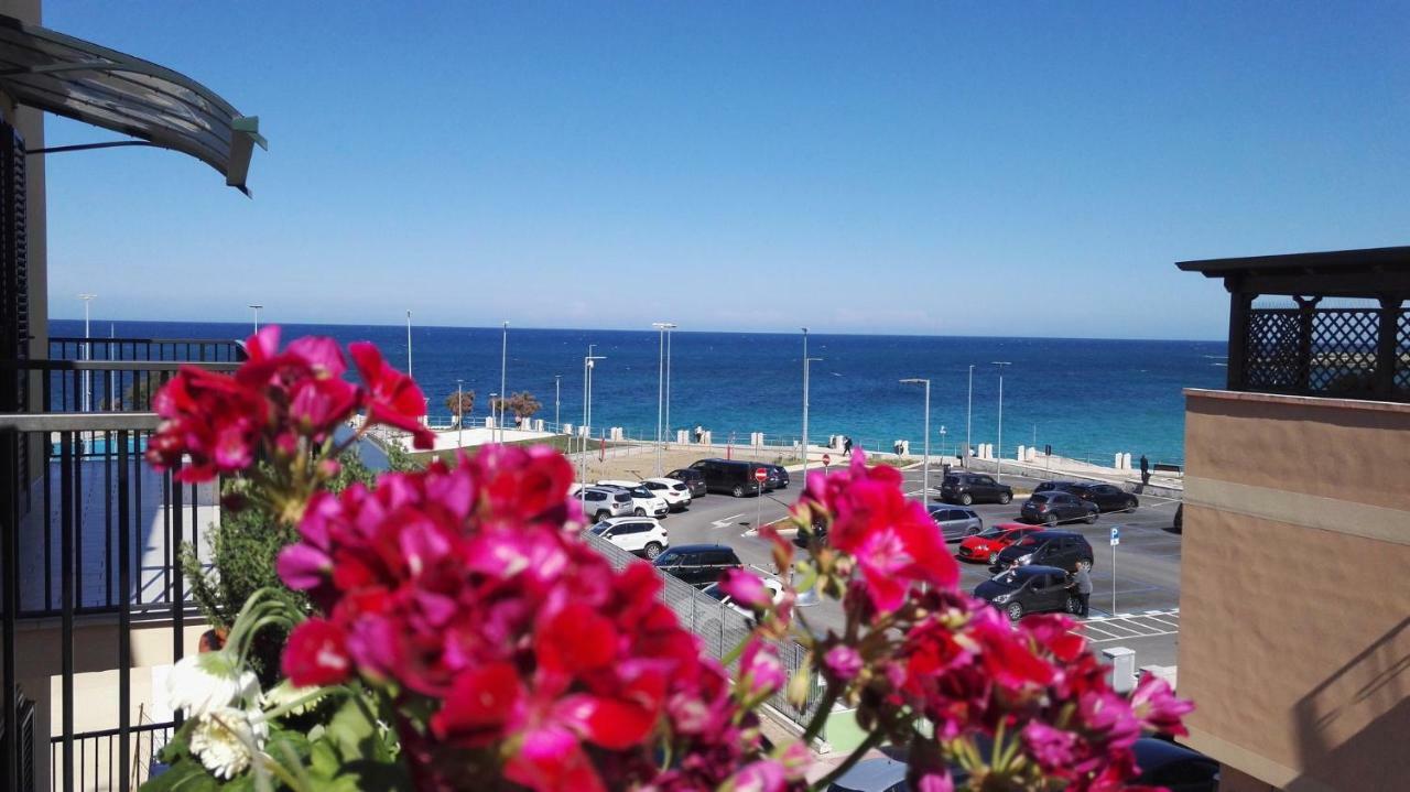 مونوبولي Gallery Art - Sea View المظهر الخارجي الصورة